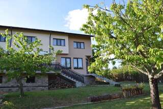 Фото Виллы Miza Guest House г. Shtarkelovo Gnezdo